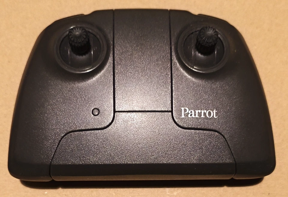 Parrot Skycontroller 3 MPP3 inkl. Tasche, sehr guter Zustand und funktionsfähig - Bild 3 von 4