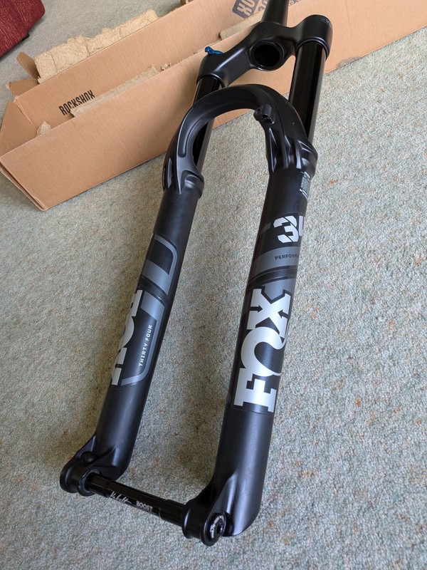 Fox 34 Performance 140mm Grip, Boost, 29-inch, 2022