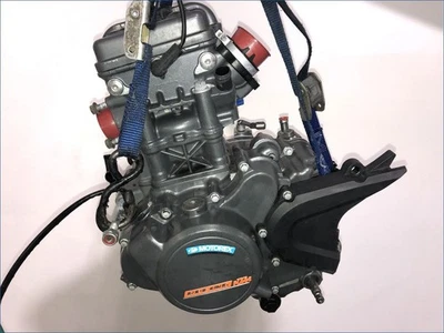 MOTEUR KTM 125 DUKE ABS 2019 - Photo 1/4