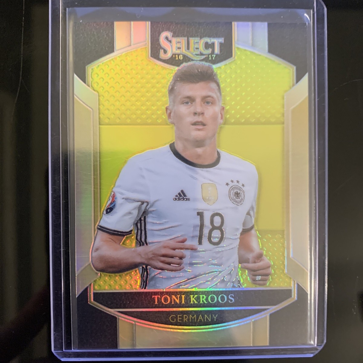 2016-17 Panini Select Soccer Toni Kroos Yellow Prizm # 30/125 