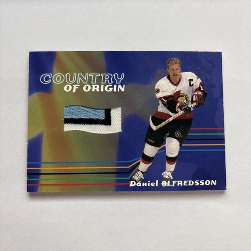 01-02 Be A Player Memorabilia Country Of Origin Emblem Card Daniel Alfredsson