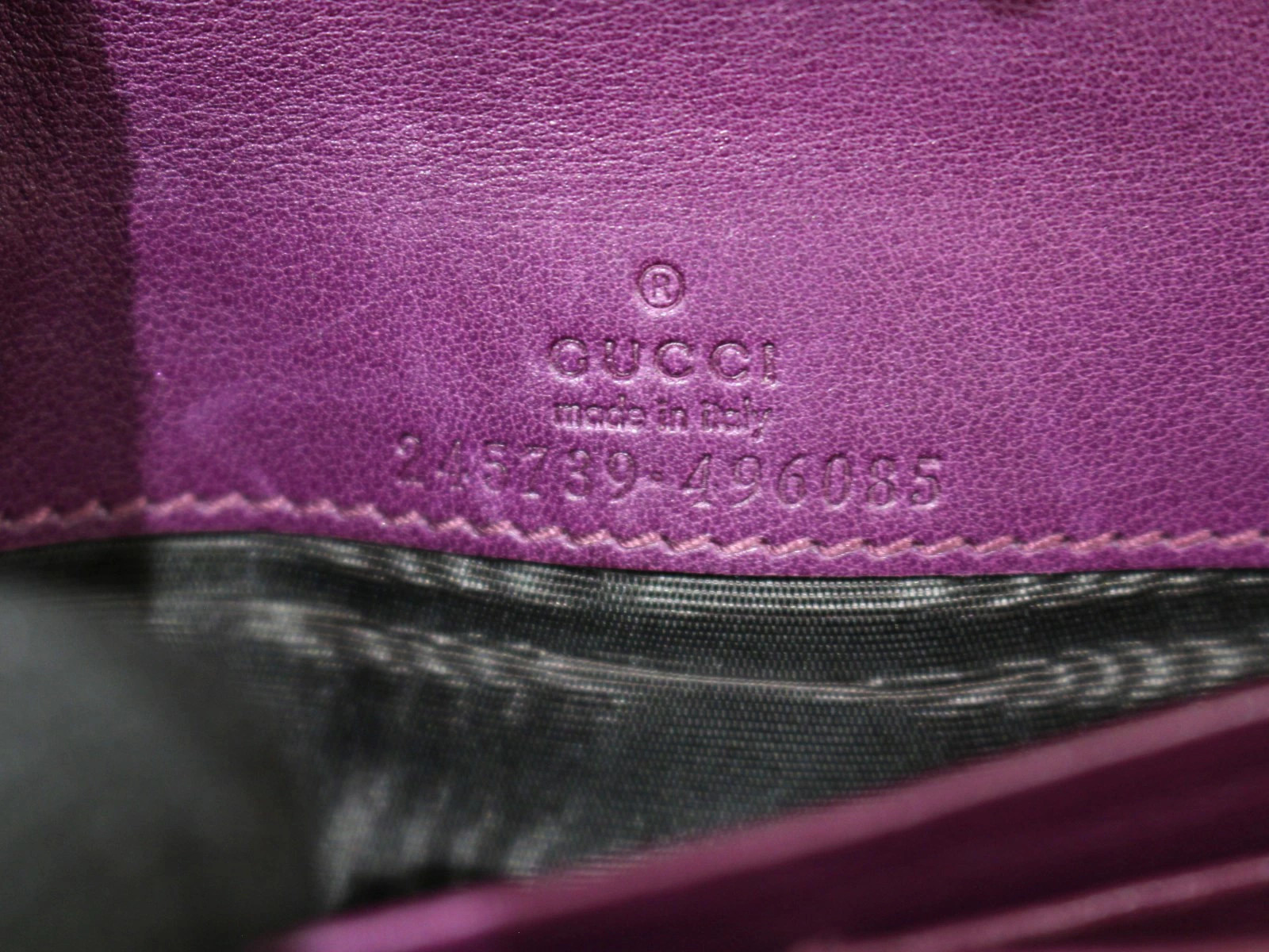 Y1126 GUCCI Double G Continental Python Wallet 24… - image 8