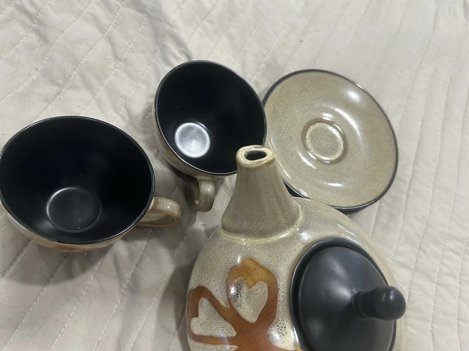 PIER 1 KIOKO TEAPOT AND LID brown Hand Painted Stoneware w/ 2 cups & 4 plates. - Image 2 of 4