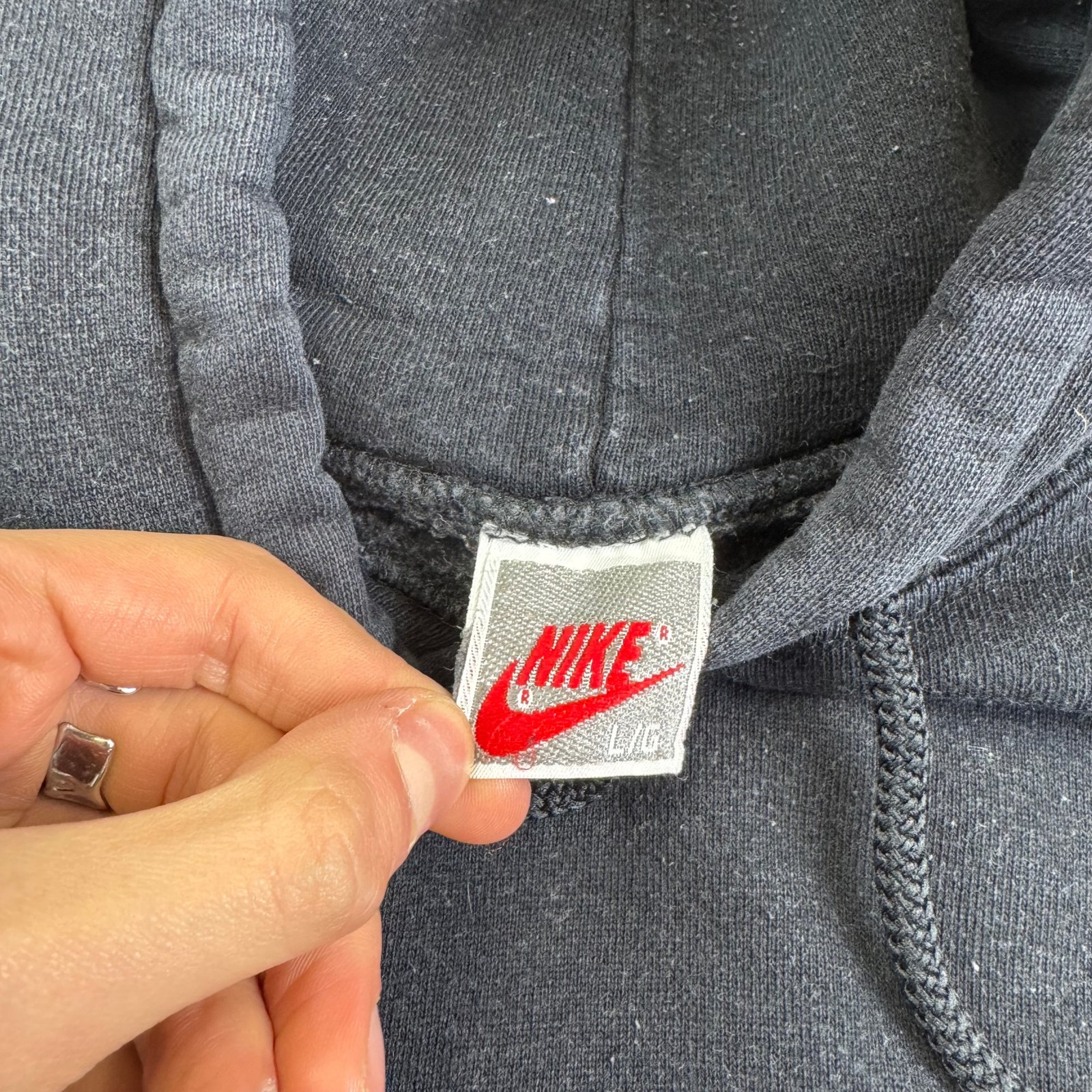 Nike Logo Hoodie Mens Large Pullover Sweatshirt Black Red 90's Embroidered Logo image 8