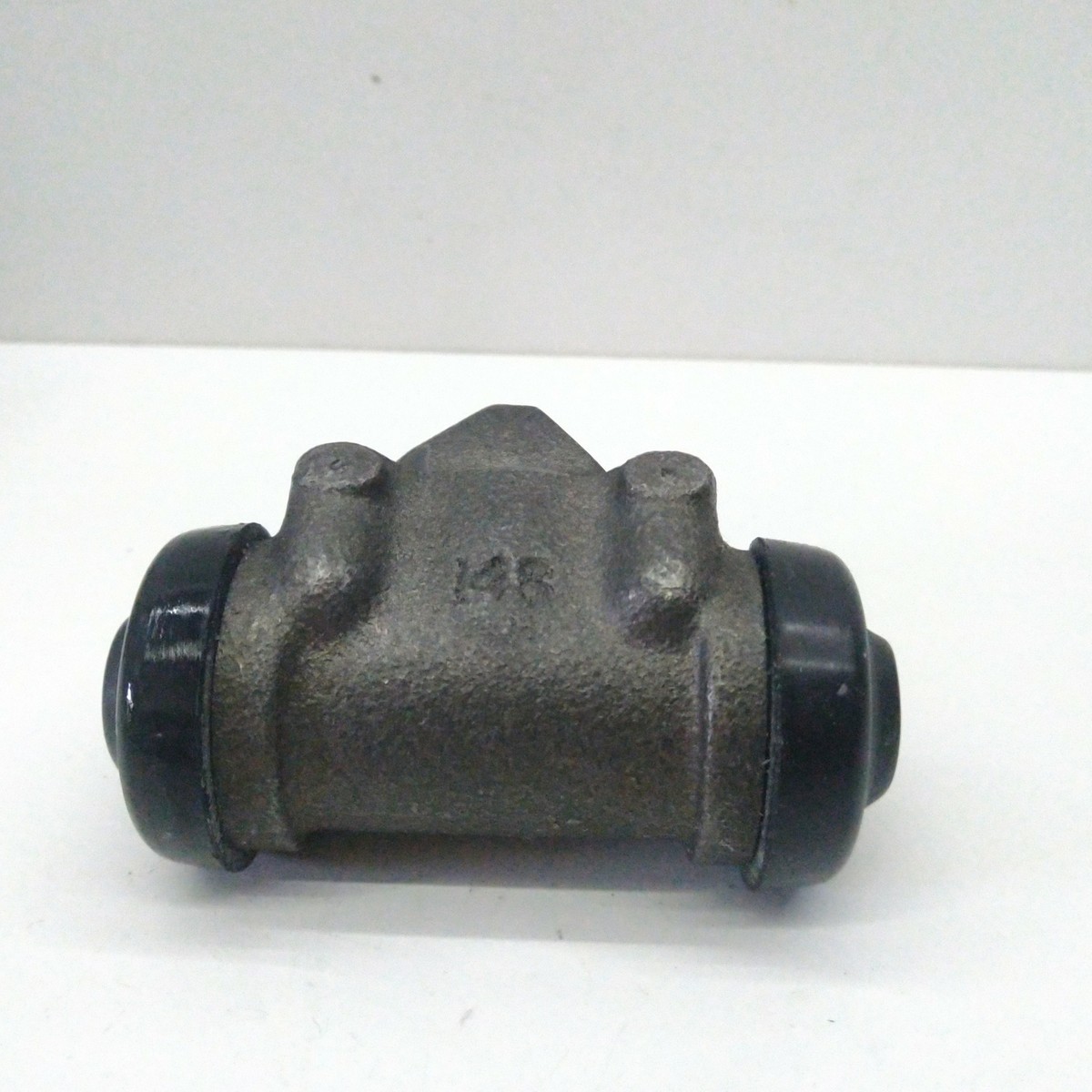 Cylindre frein arriere 44.4 mm - entrée 1/2 - Renault Galion 1p 3/4