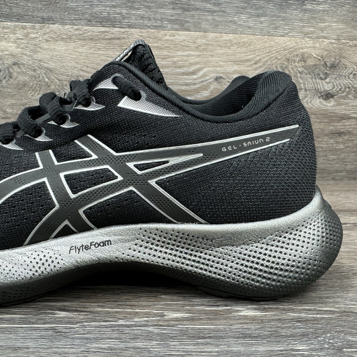 ASICS Gel-Saiun 2 Women's Size 9 Black Silver White Running Shoes