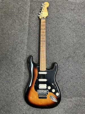 Fender MEX Player Stratocaster 3-Color Sunburst/Pau Ferro Made In Me (E14001581)