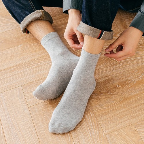 Lot 6 Pairs Mens Solid Sports Athletic Work Plain Crew Socks Size 9-11 - Picture 3 of 6