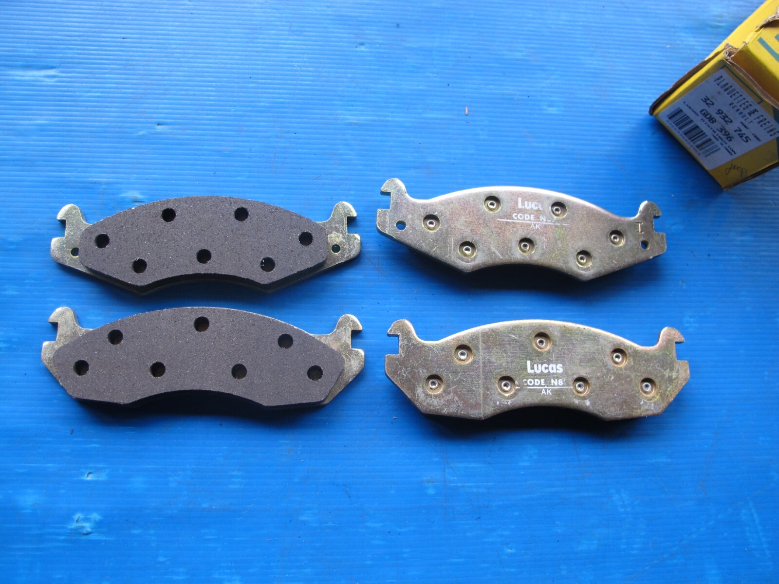 Plaquettes de freins avant Lucas pour sécuriser vos trajets en Jeep