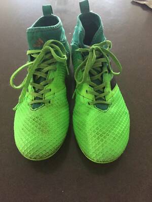 soccer boots size 8 in Sydney Region 