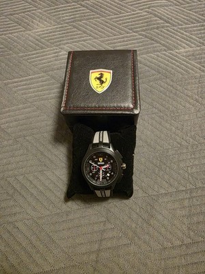 Herrenuhr Quarz Silikonarmband Ferrari 