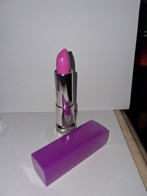 Maybelline Rebel Bloom Lipstick POWER PEONY 720 Very Slight Flaw