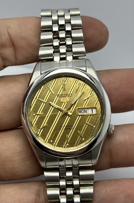 Vintage Seiko 5 Automatic 7S26 Day/Date 21 Jewels Japanese Men wrist Watch