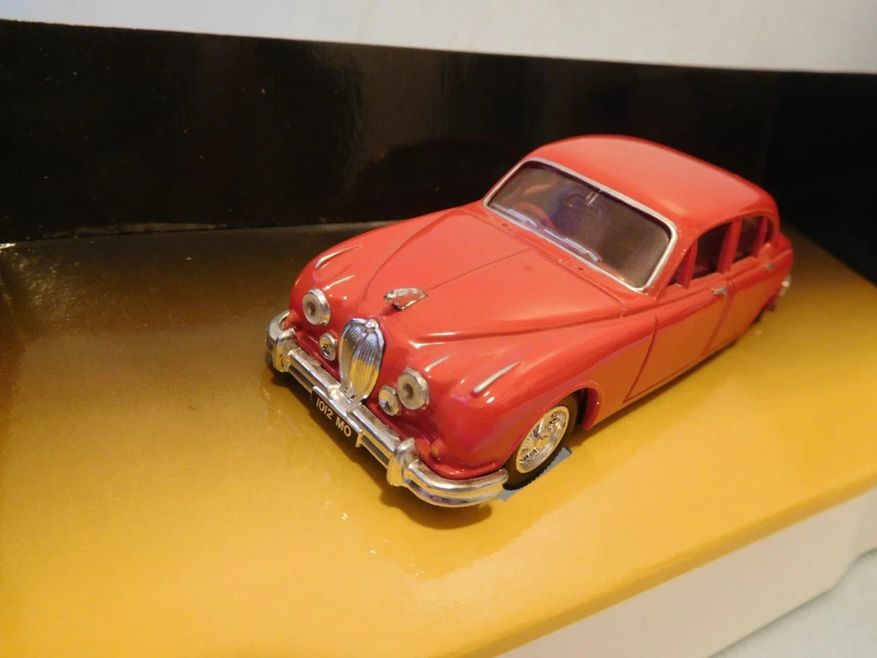 Modelo de coche Corgi 01801 escala 1:43 Jaguar Mk2 Buster - El gran robo de tren Foto 2 de 4