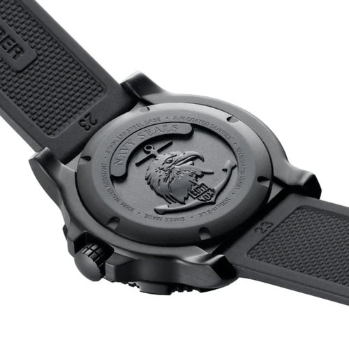 Luminox Navy SEAL 45 mm Military Dive Watch - Black Face Black Strap - Picture 8 of 9