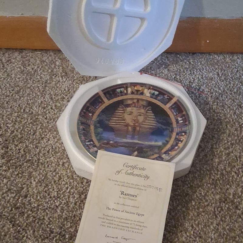 The Bradford Exchange Ramses Power of Ancient Egypt Porcelain Plate