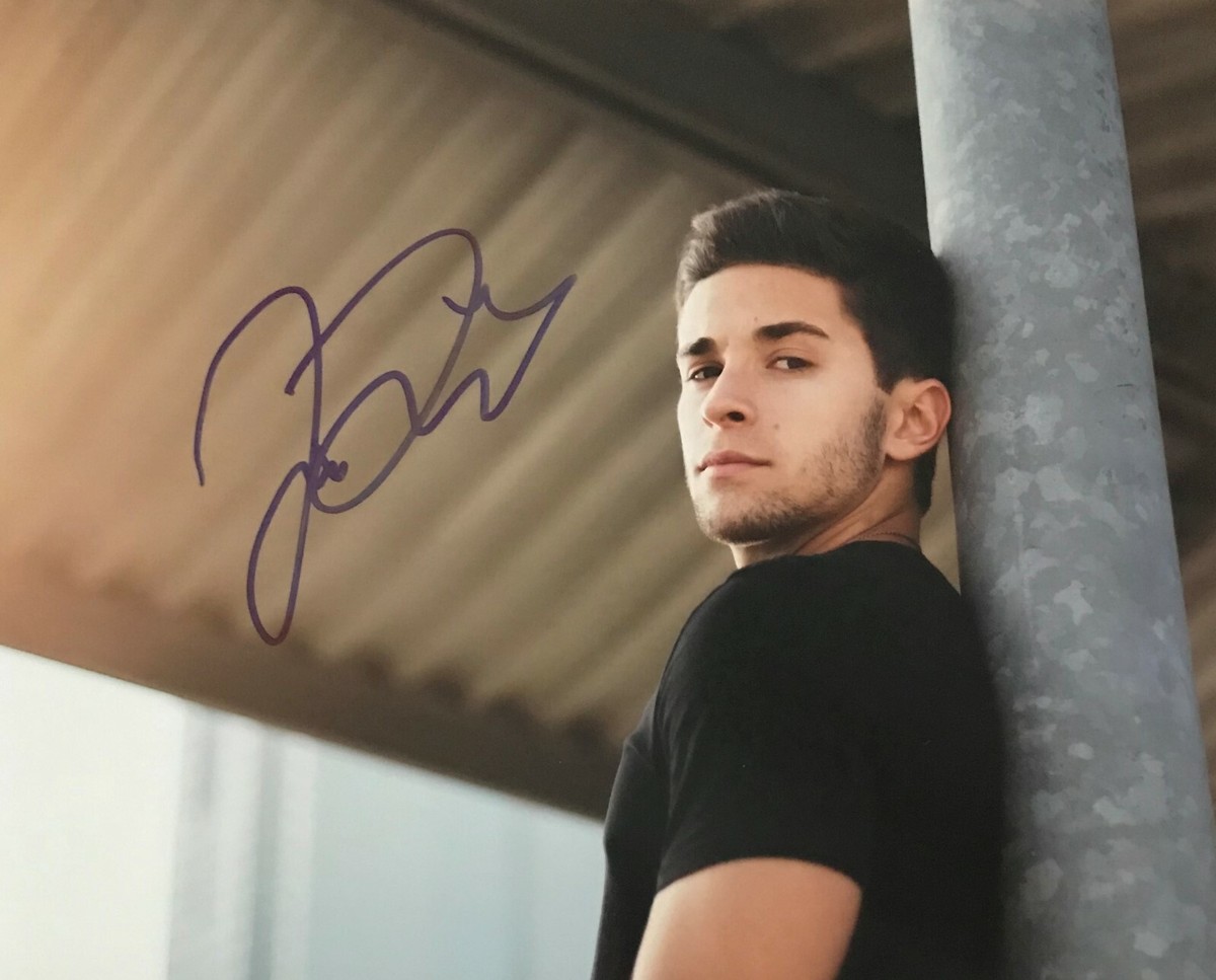 Mike Stud, Hip-hop Artist, Signed, Autographed, 8X10 Photo, a COA With The Proof Photo of Mike Signing Will Be Included. star Mike Stud, Hip-hop Artist, Signed, Autographed, 8X10 Photo, a COA With The Proof Photo of Mike Signing Will Be Included. star