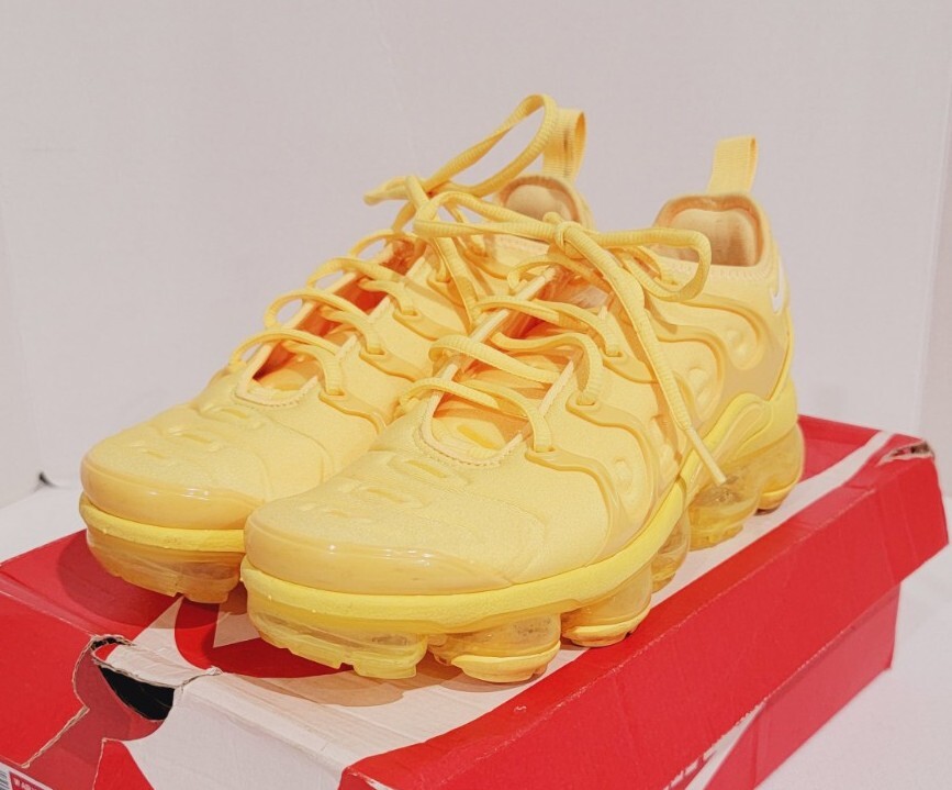 Nike Air Vapormax Plus Citron Pulse White DJ5993-800 Women's Size