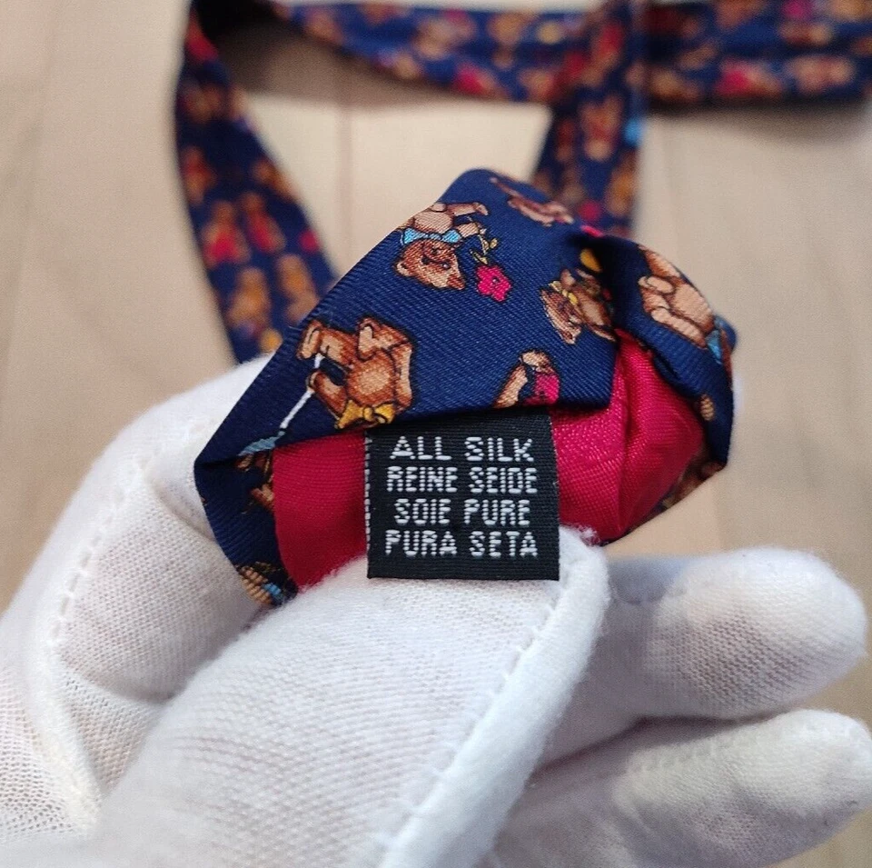 Cravatta orsacchiotto Vivax by Sambrook Witting London 100% seta blu multicolore pippo - Immagine 4 di 4