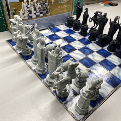 Harry Potter Wizard Chess Game, Mattel, 2002, Missing 1 White PAWN - Picture 12 of 12