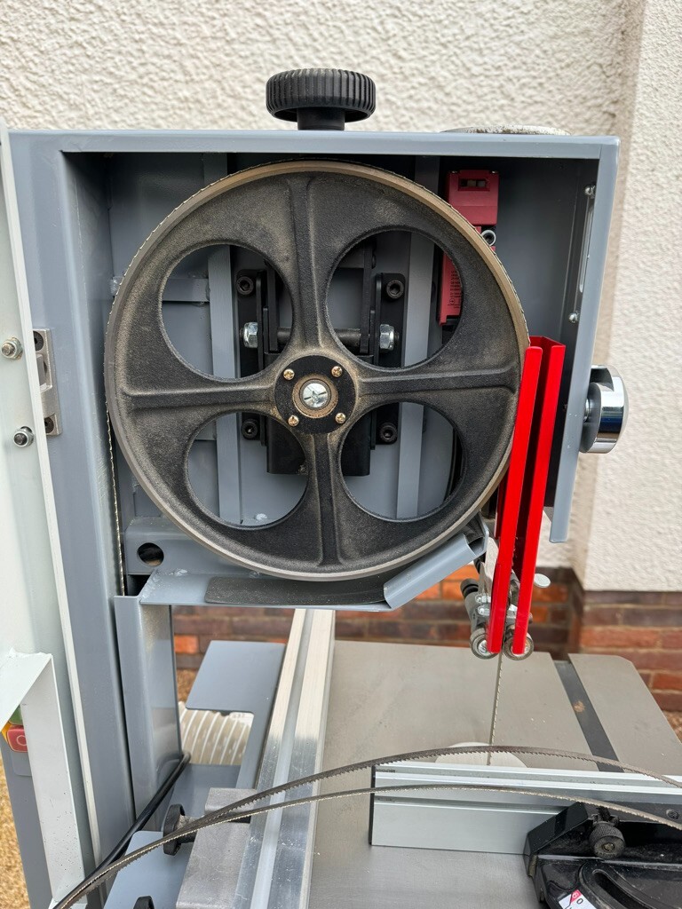 Axminster BS11 Bandsaw with stand and spare blades eBay