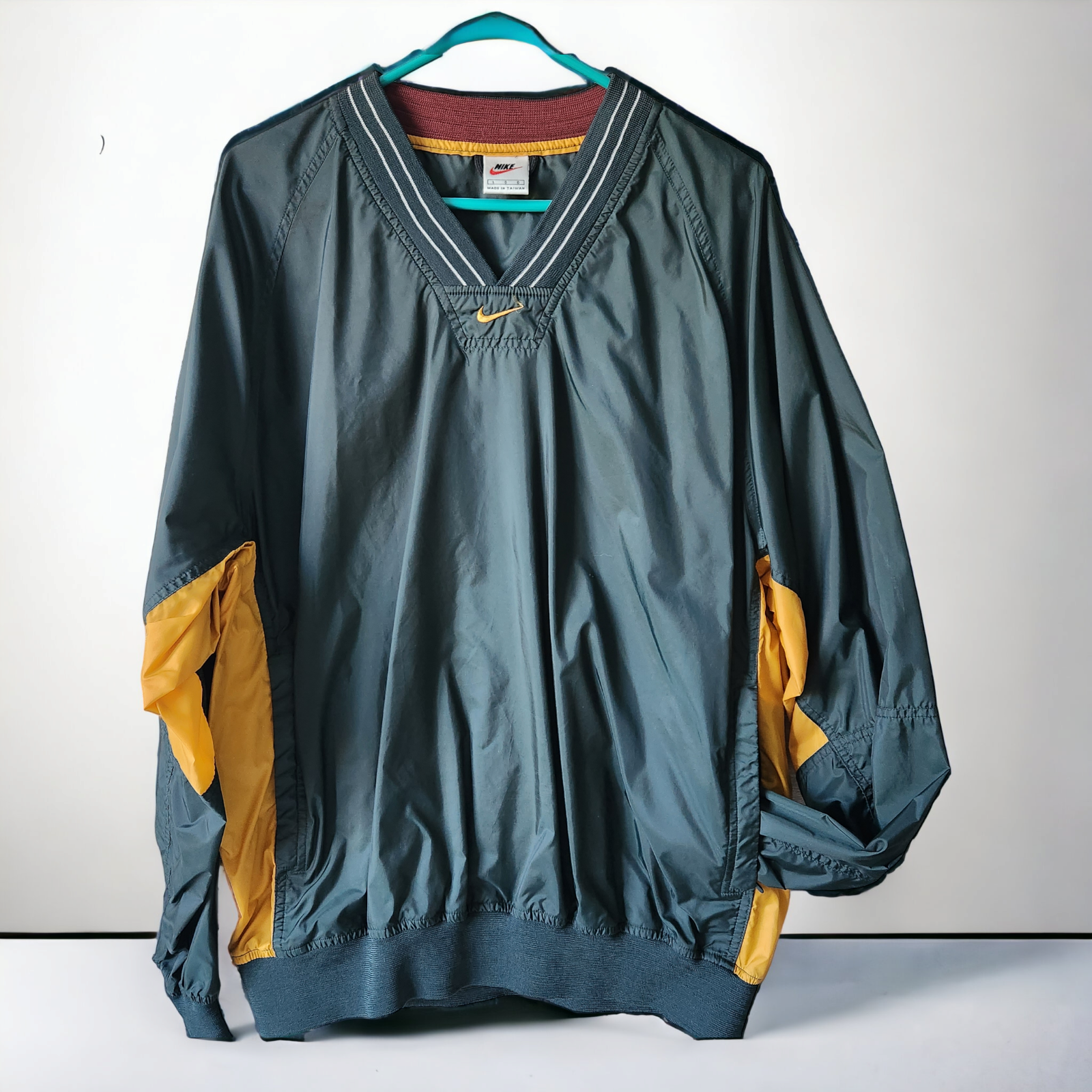 SACAI X NIKE Giacca a vento Nike vintage anni 90 sportswear center swoosh verde oro taglia large