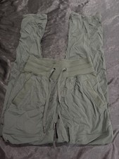 Lululemon Women s Green Jogger Pants XS Cotto...