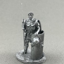 Roman tin miniature 54 mm, Legionary Legion II Augusta, Highly detailed figure
