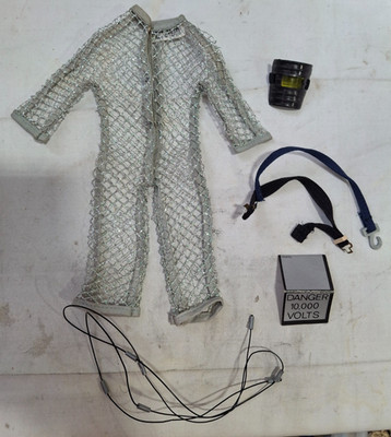 1972 Hasbro GI Joe AT High Voltage Escape Set Wire Mesh Suit Mask Sign NJ-85