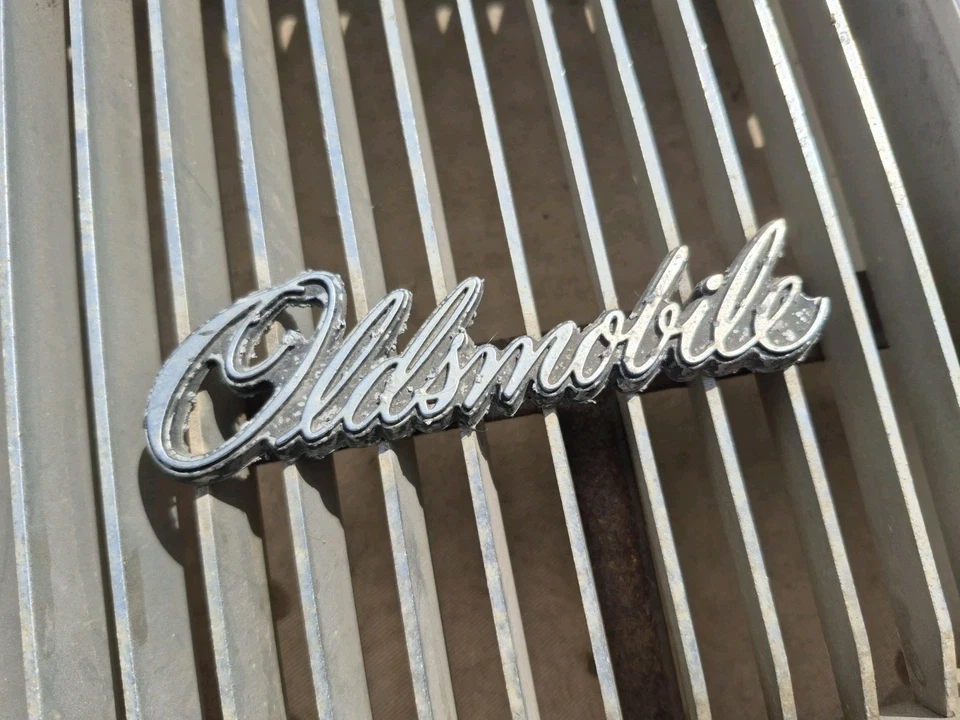 1976 Oldsmobile Olds Delta 88 гриль левая правая хорошая б/у оригинальная пара от оригинального производителя - Изображение 4 из 4