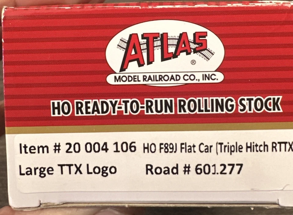 ATLAS HO RTR #20004106 89’ 4” Flat Car Large TTX Logo 601277 NIB - Image 2 of 3