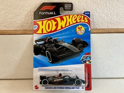 2025 Hot Wheels Mercedes-AMG Petronas Formula One Team (59/250) - Track Aces 1/5