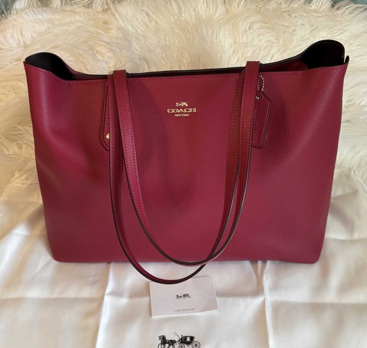 COACH Central Large Zip Tote in Red Pebble Leather Style 69424 New