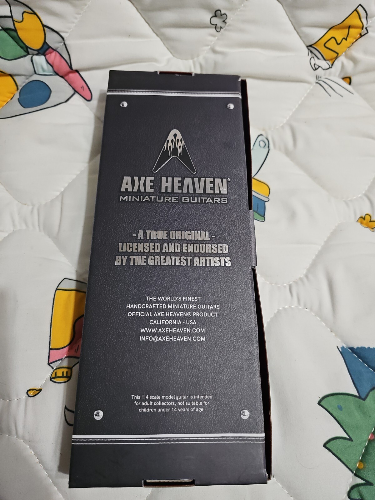 Cheech And Chong Signed Pot Leaf Mini Guitar eBay