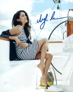 Framed Meghan Markle Autograph Picture - Printed Signed Display, US Letter Size, Gift For Fans