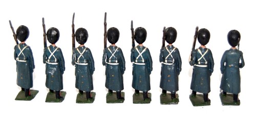 BRITAINS Grenadier Guards in Winter Dress, Set # 312, 1928-1941 - Picture 2 of 11
