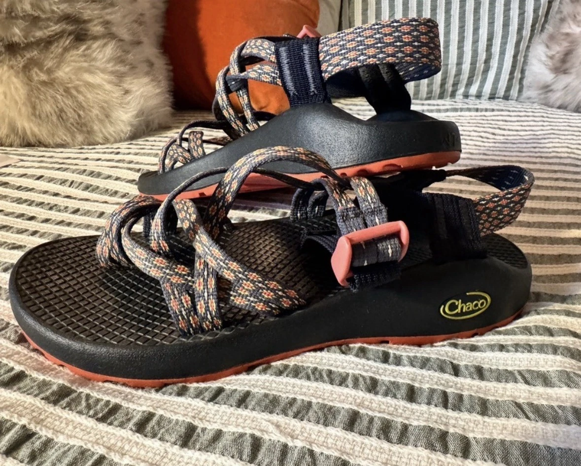 Chaco ZX2 Coral Orange Floral Strap Hiking Sandals Sz 7 Geometric