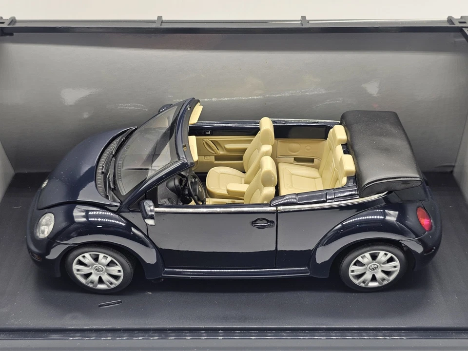 Volkswagen New Beetle Cabrio Blu 1:18 Gate Promo In Box - Immagine 2 di 4