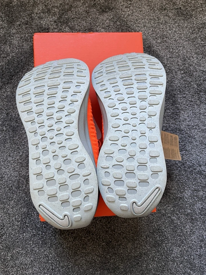 Nike react x infinity run 4 Women 9 Men 7.5  - Image 4 of 4