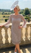 Dress Code by Veromia Lace Dress Size 12 Mink Embellished Gatsby Wedding Bnwt