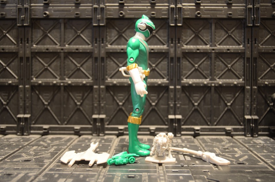 Bandai Power Rangers RPM Full Throttle Shark Ranger Green Action Figure ...