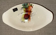 EFFETTI OBLONG PASTA/VEGETABLE “BEETS, CARROTS, GREEN ONIONS” SERVING BOWL NEW