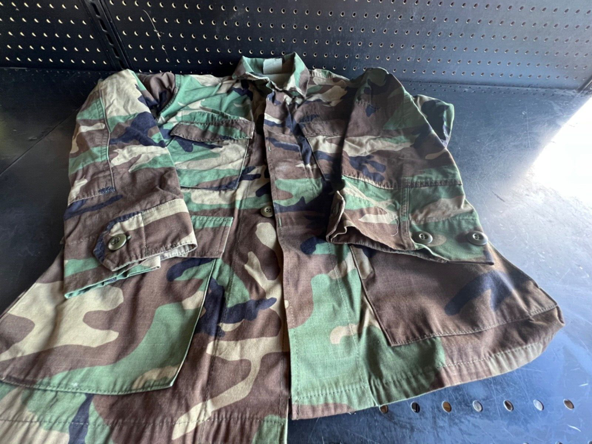 New Small xxshort VINTAGE WOODLAND BDU JACKET/SHIRT 50/50