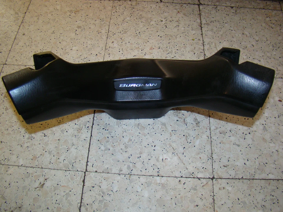 SUZUKI 400 BURGMAN - 2008 - CARTER CARENAGE GUIDON - Photo 1/1