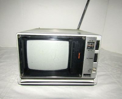 Vintage Montgomery Ward Portable Black&White TV/Radio Combo Model GEN11160A