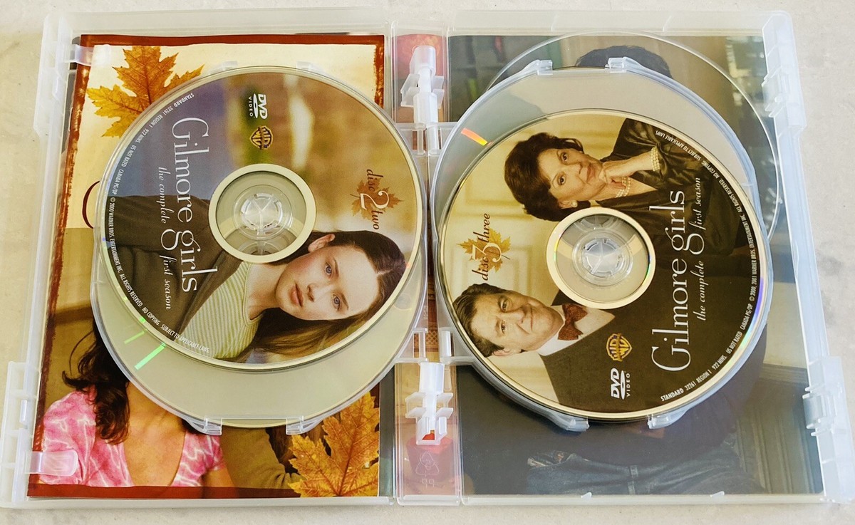 ギルモア・ガールズ スペシャル・エディション Gilmore Girls - The Complete Series Blu Ray set : r/GilmoreGirls