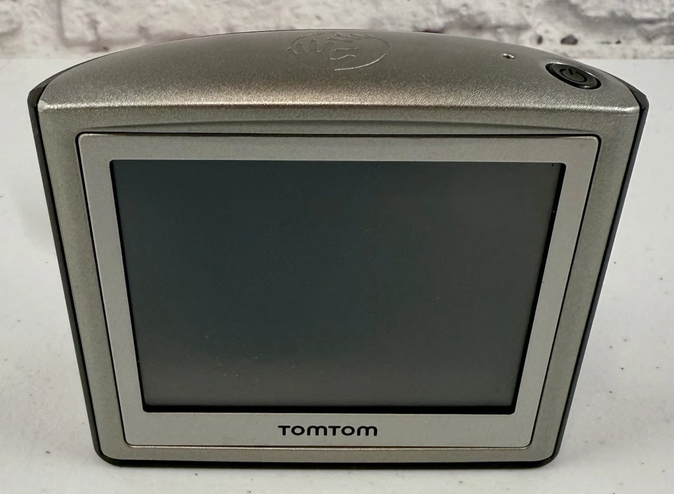 TomTom ONE 4N01.002 3rd Edition 1GB GPS Navigation 3” Motorcycle - Image 2 of 3