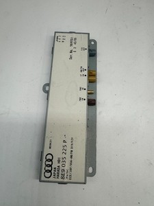 A7* Audi A4 Avant 2005 Antennenverstärker 8E9035225P