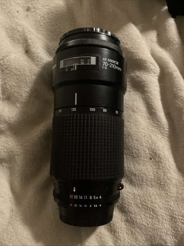 Nikon 70-210mm F4 AF Lens