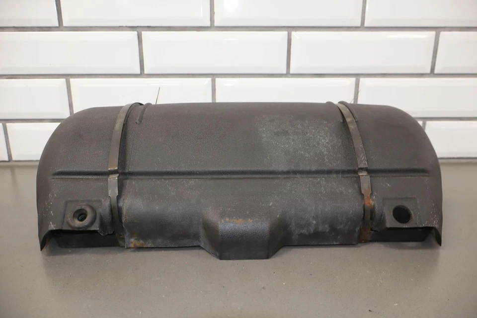 Caja de filtro de aire Corvette C5 1997-2000 con tubo de admisión (sin MAF) Foto 3 de 4